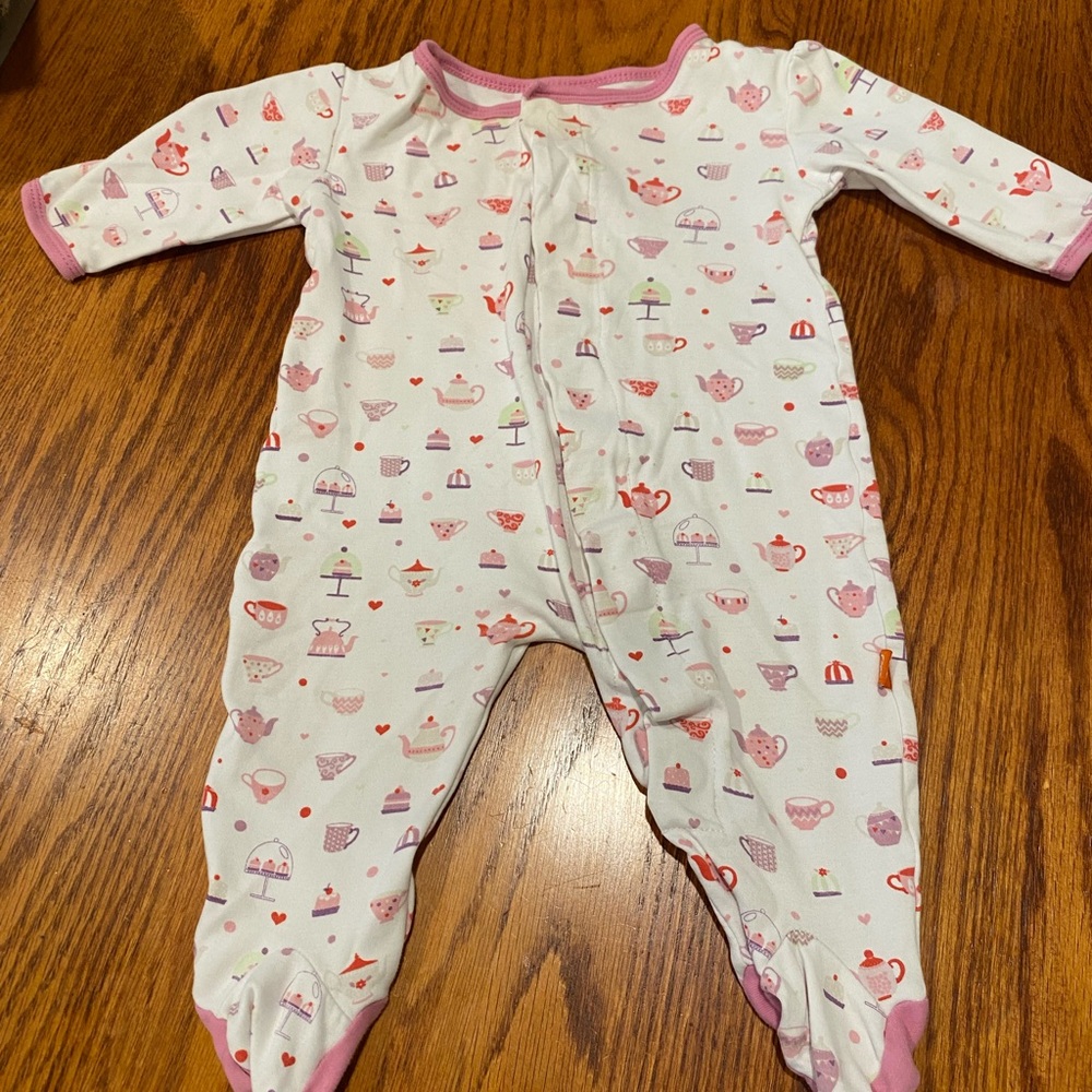 Tea time Magnetic Me pajamas 3-6 months